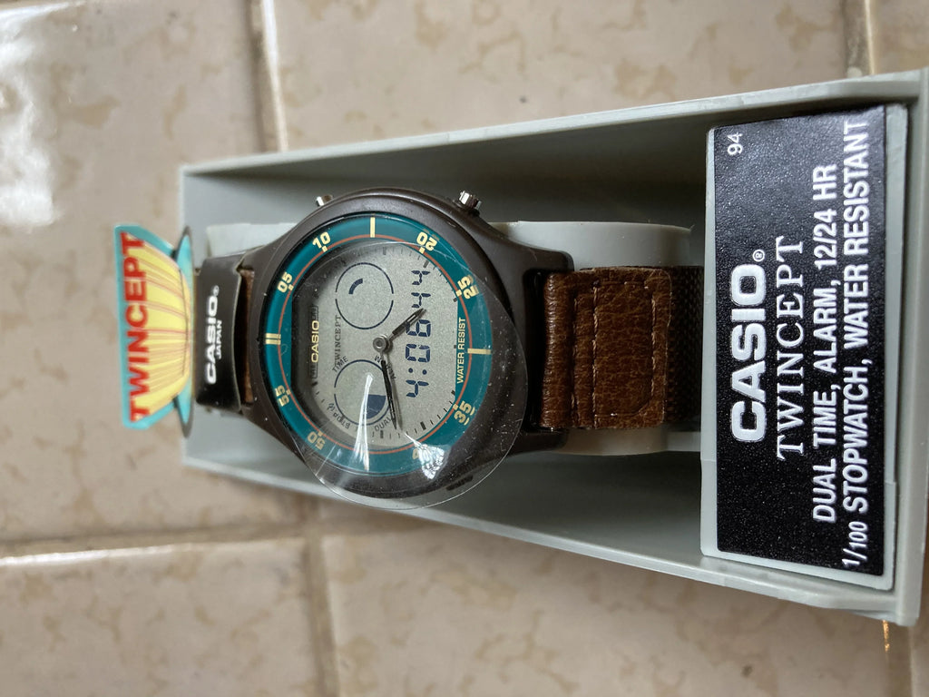 Rare Watch Twincept Vintage Analog Casio AQX-11 Digital