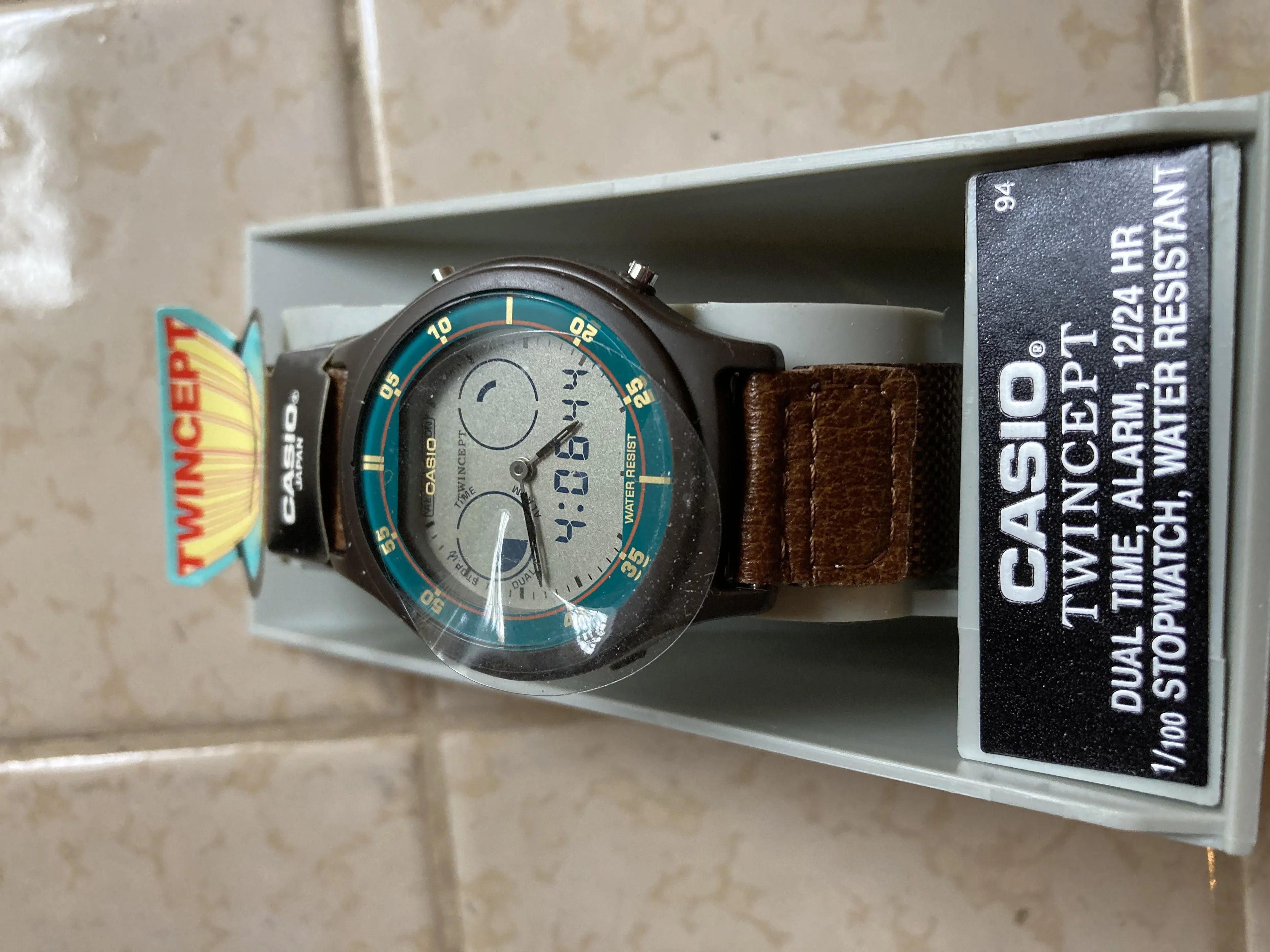 Rare Watch Twincept Vintage Analog Casio AQX-11 Digital