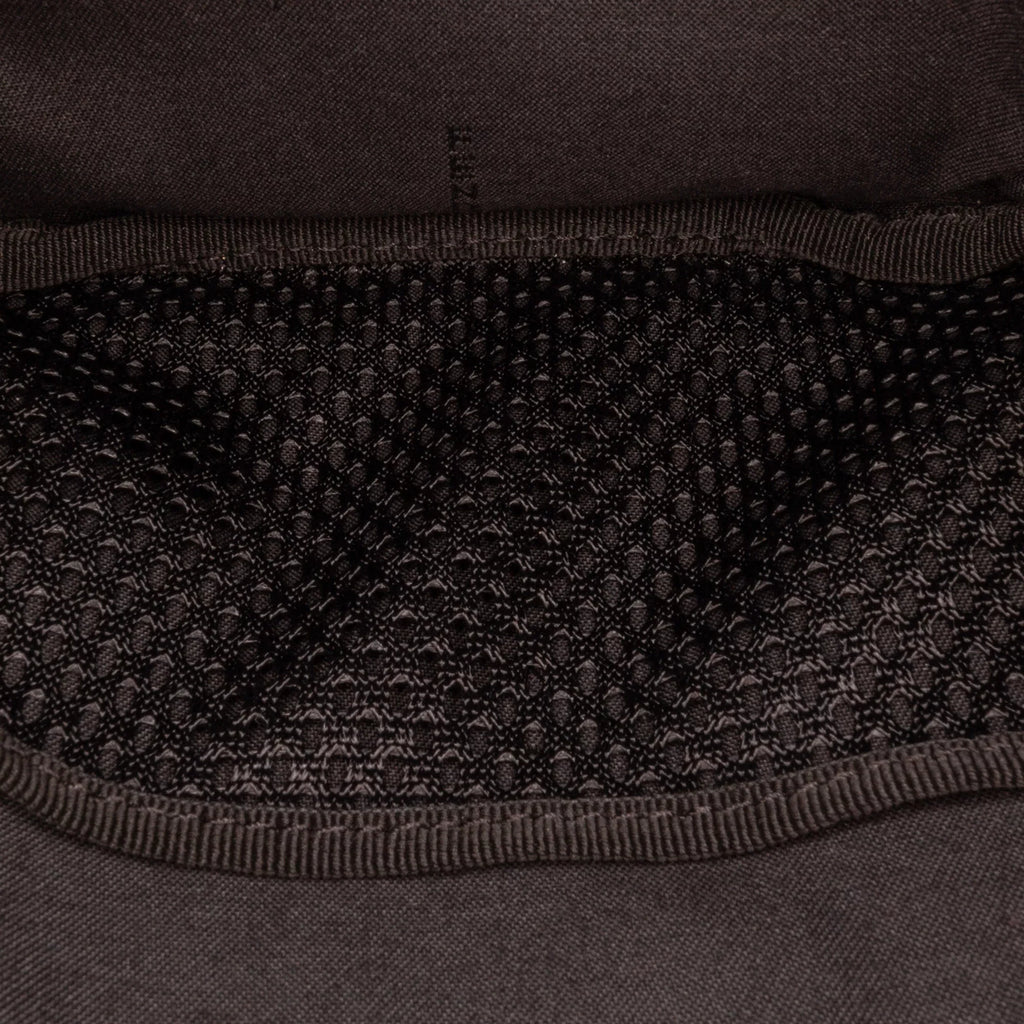 Fabric Unisex Authenticated (Good) Pre-Owned Pocket Black Bag Knit Neoprene FF Perforated Belt Fendi Vitello Grace