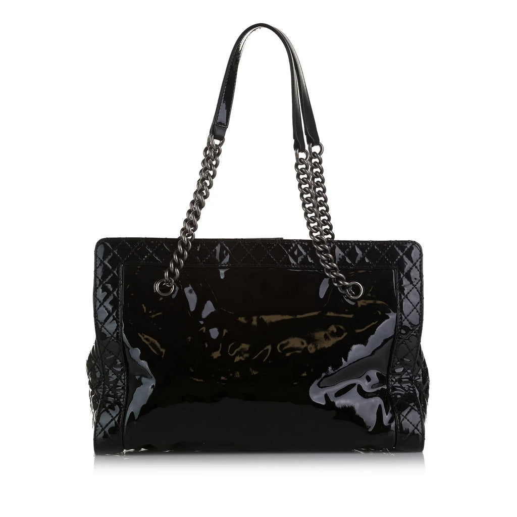 Patent Pre-Owned Black Leather Tote Authenticated Tote Bag Unisex Chanel (Good) Boy Reverso Shopping