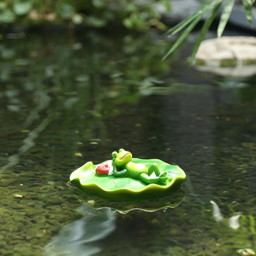 Shelf for Animals Simulation Water Figurine Office DIY Statue Floating Frog Tabletop Garden Decor Accessories Ornament Crafts Pool