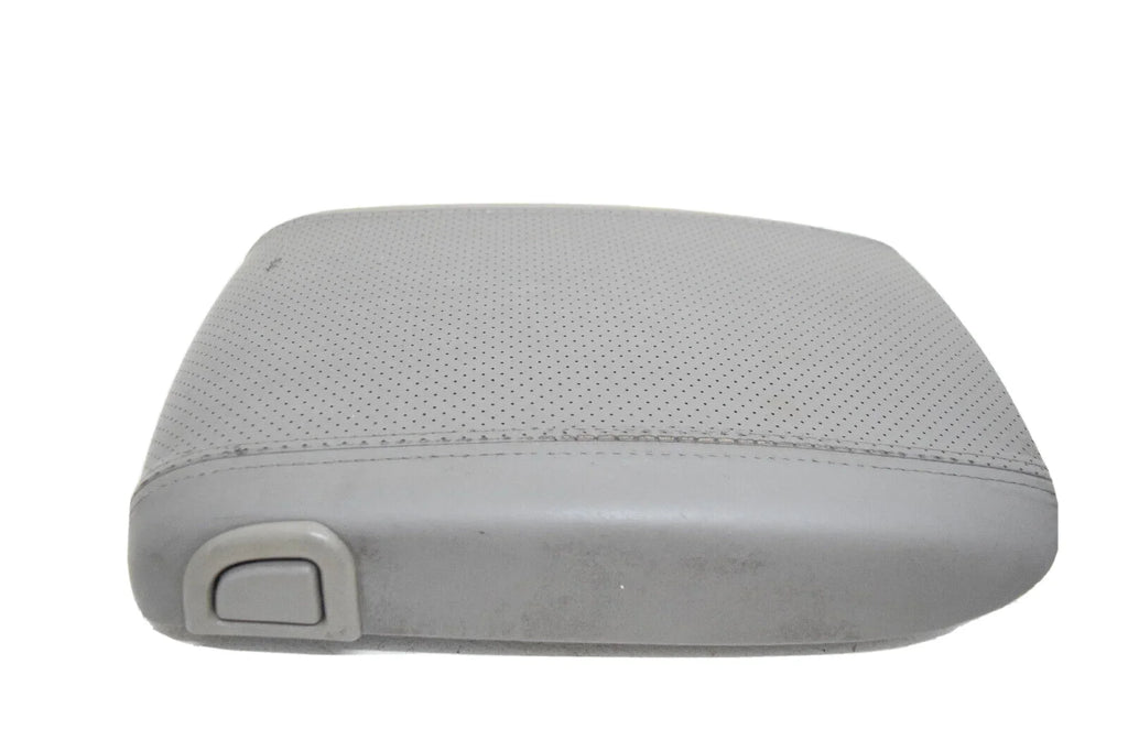 Console 03 05 04 Lid Escalade 06 Gray Cadillac Center