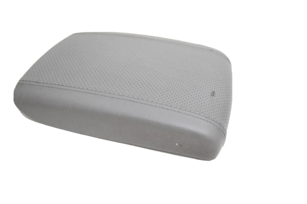 Console 03 05 04 Lid Escalade 06 Gray Cadillac Center