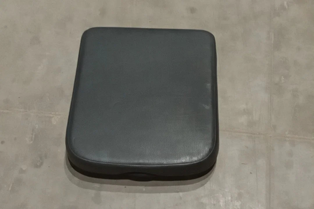 Lid Pre-Owned Console 2002 1500 OEM Ram Assembly Dodge (Good)