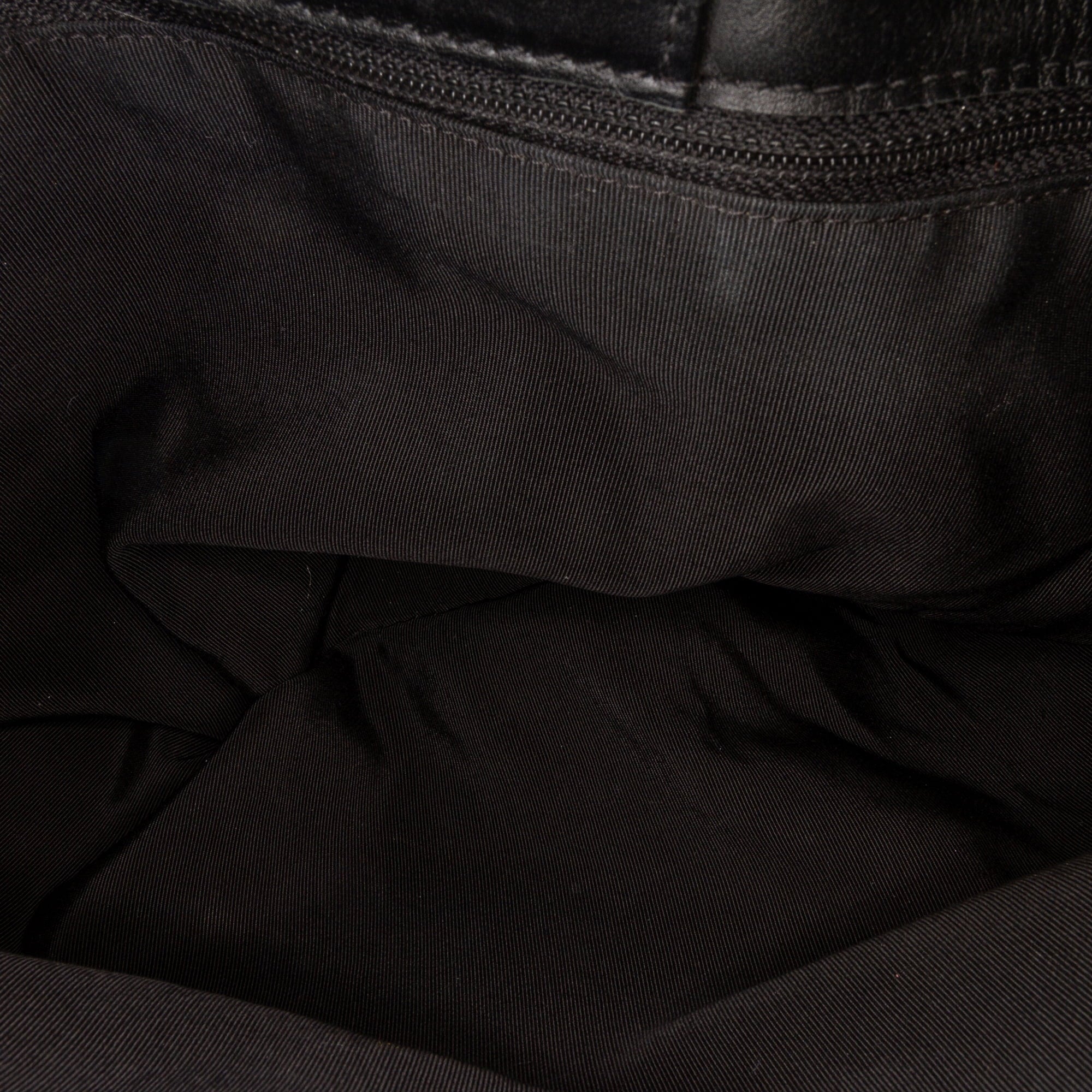 Patent Pre-Owned Black Leather Tote Authenticated Tote Bag Unisex Chanel (Good) Boy Reverso Shopping
