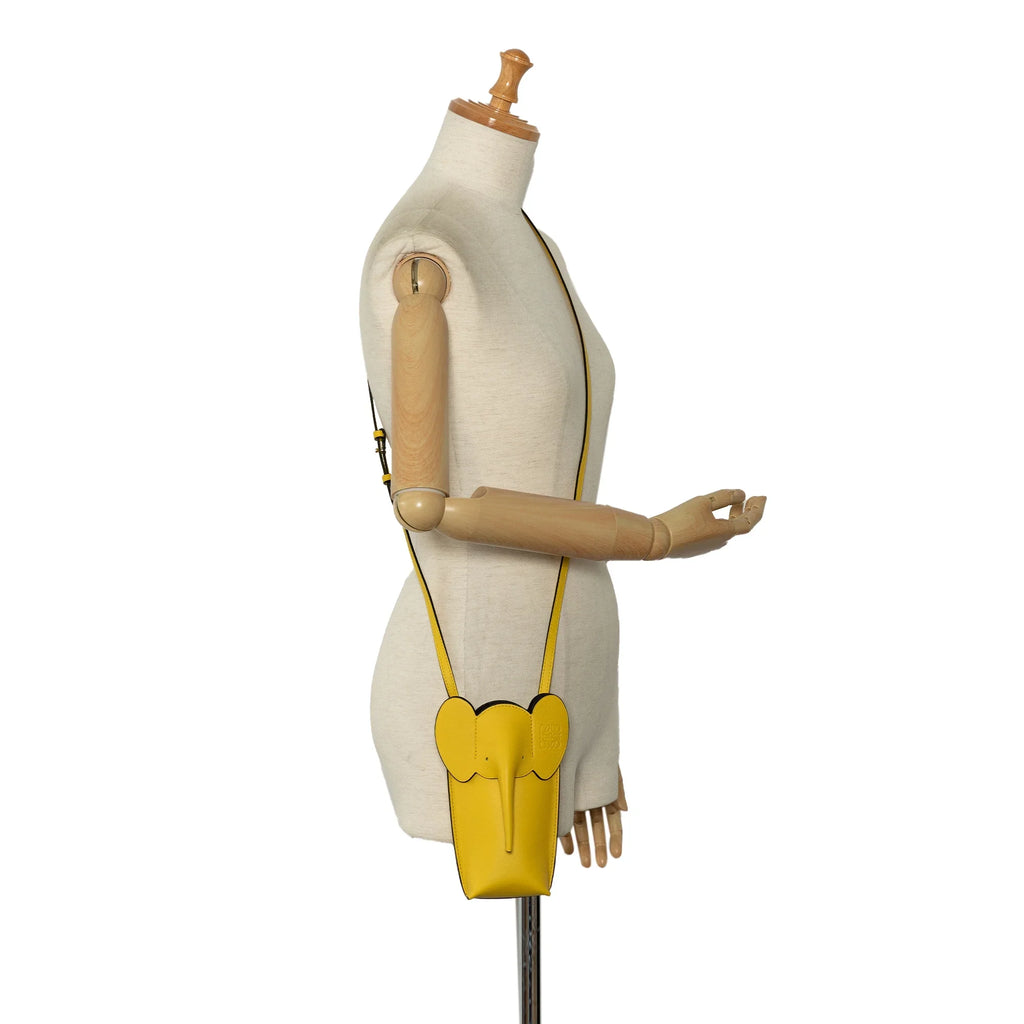 Unisex (Good) Bag Authenticated LOEWE Elephant Calf Crossbody Pre-Owned Leather Yellow Pocket