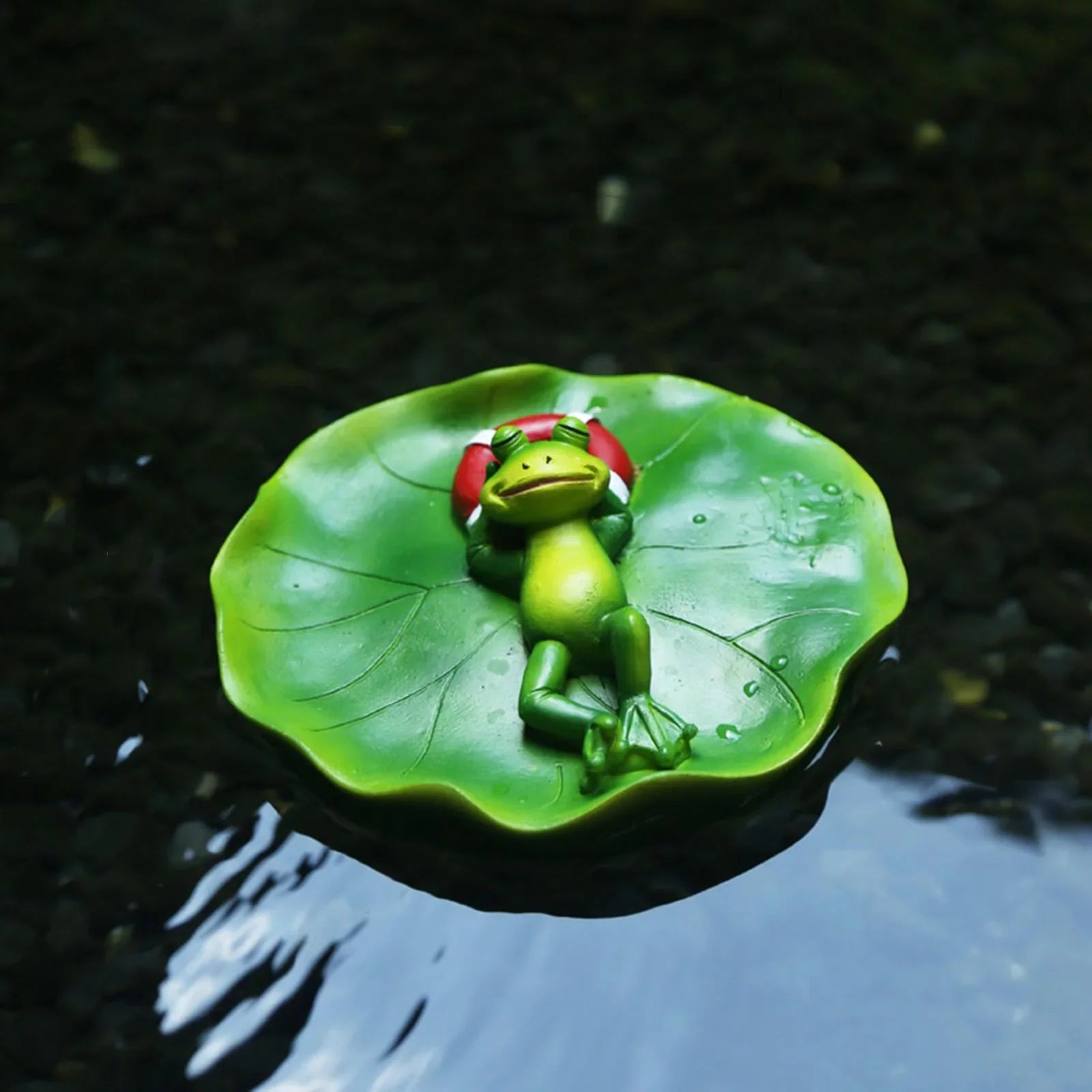 Shelf for Animals Simulation Water Figurine Office DIY Statue Floating Frog Tabletop Garden Decor Accessories Ornament Crafts Pool