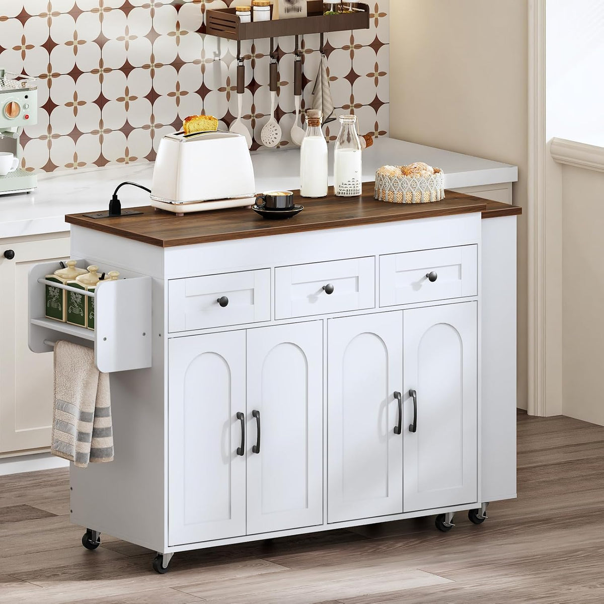 HOOBRO Extendable Kitchen Island with Extended Table & Power Outlet