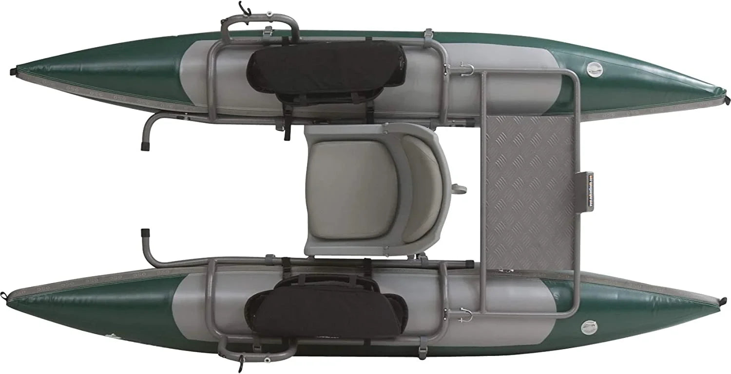 900 Pontoon Outcast - PAC Boat