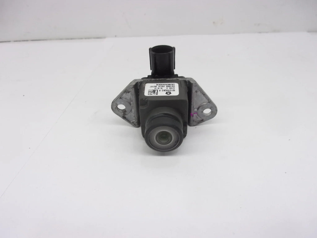 2014-2015 OEM Jeep Camera Pre-Owned Rear Grand 68137943AG View Backup (Good) Cherokee