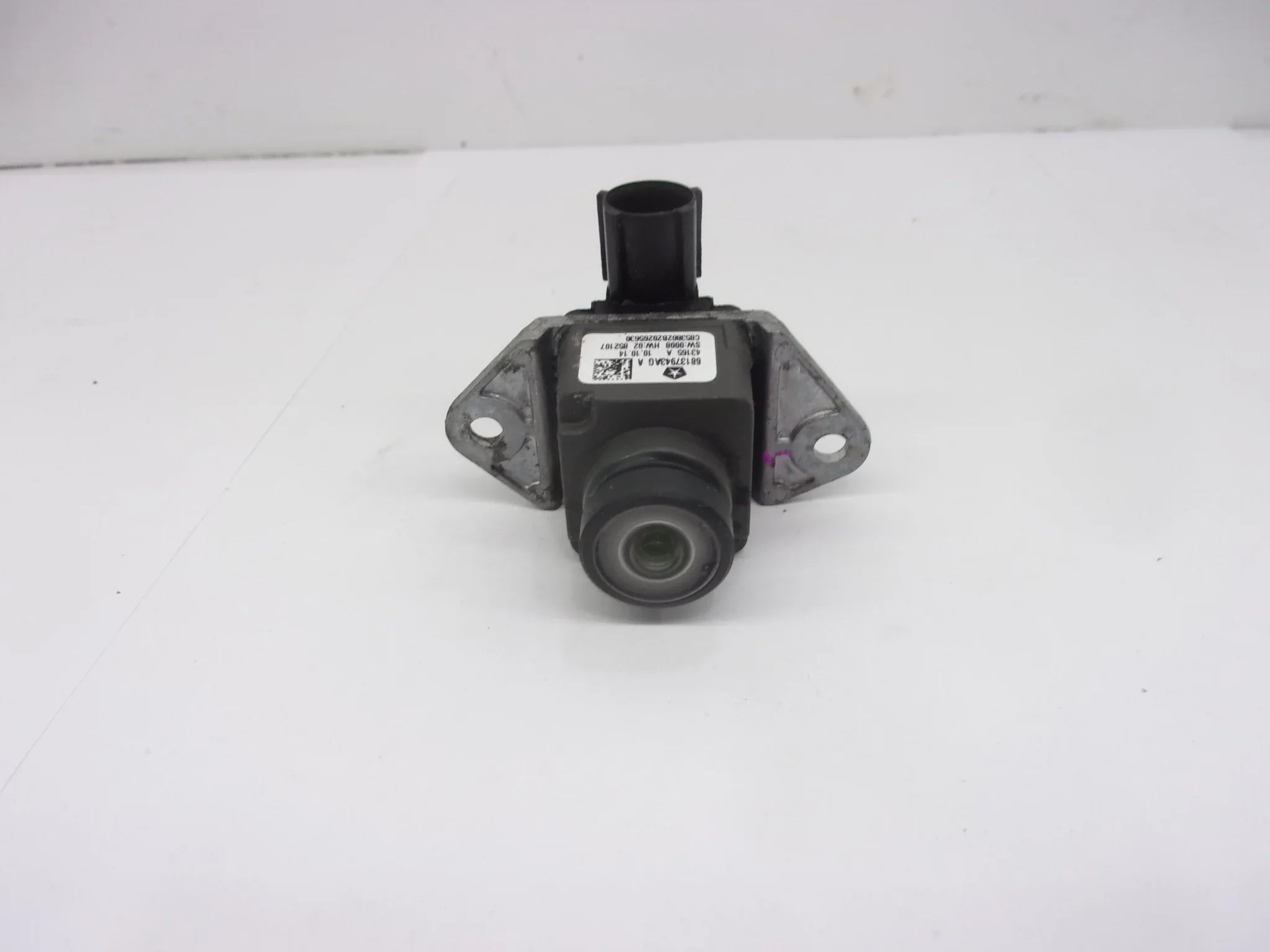 2014-2015 OEM Jeep Camera Pre-Owned Rear Grand 68137943AG View Backup (Good) Cherokee
