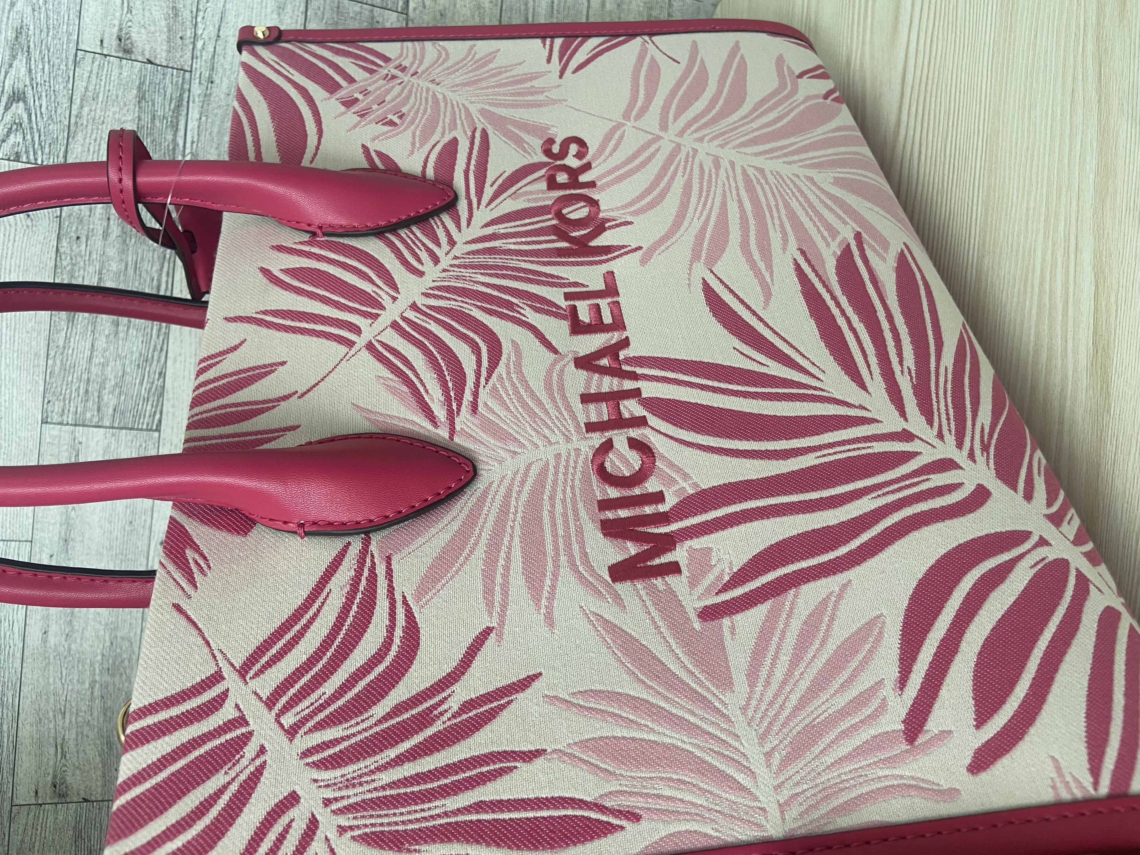 Kors Electric Pink Medium Multi Michael Tote Mirella