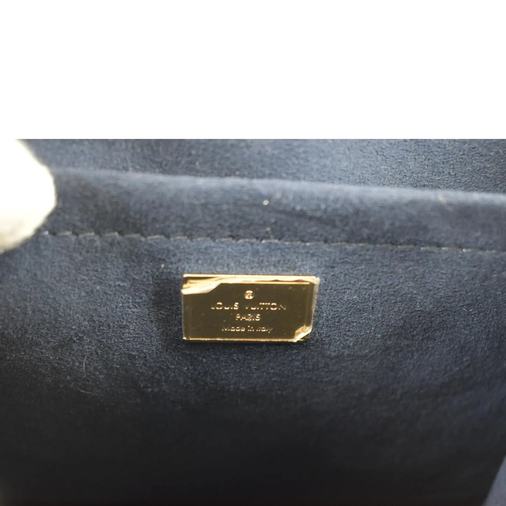 Camera Pre-owned GUCCI Orange 308364 Crossbody Leather Soho Disco Bag