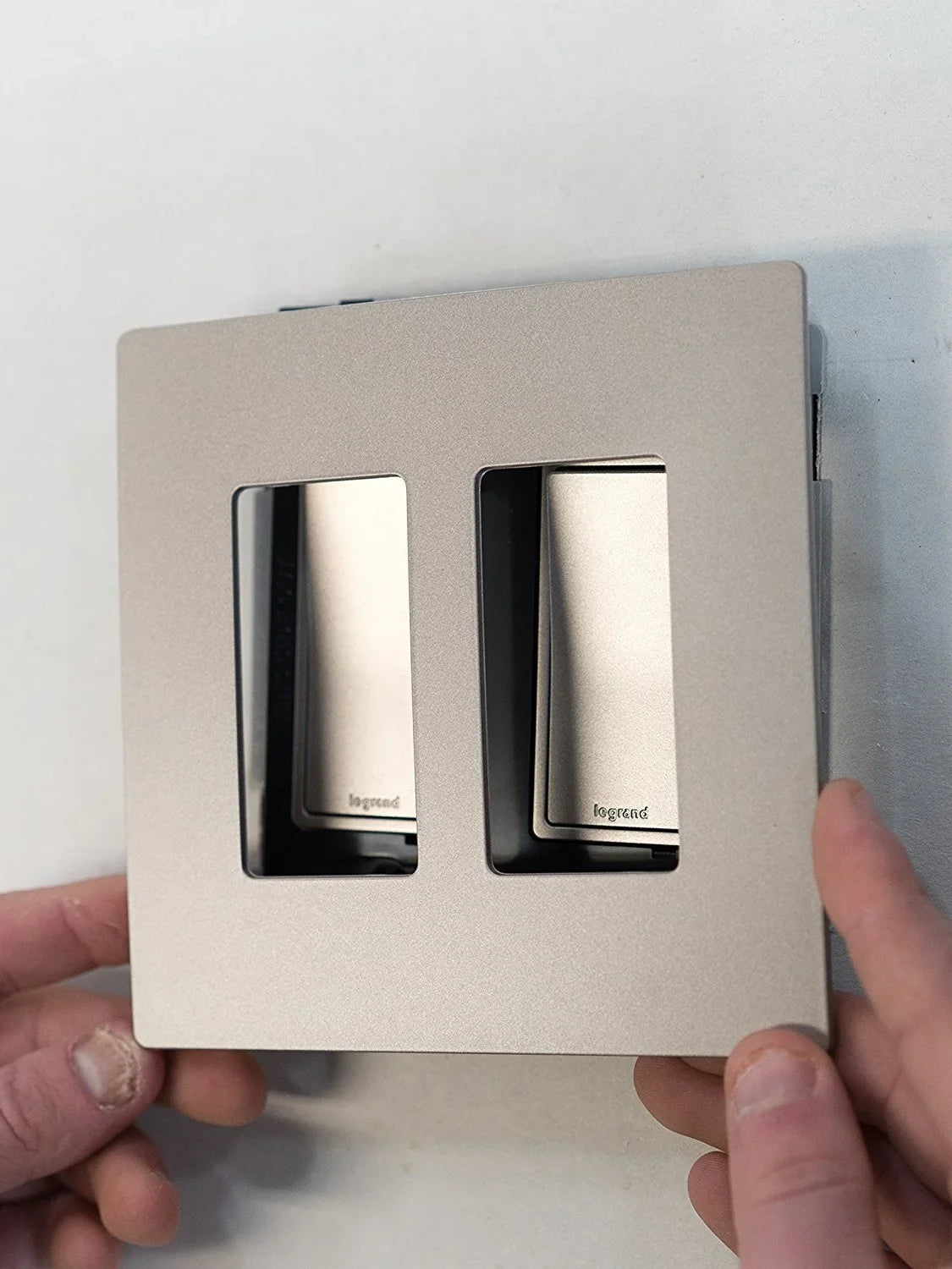 Plastic Gang PASS - Radiant Plate 2 Screwless Nickel RWP262NICC6 & Legrand SEYMOUR Wall