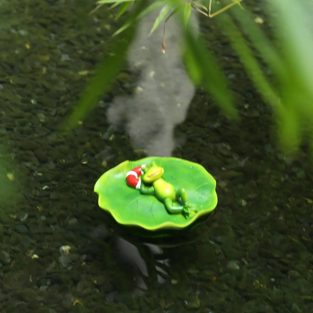 Shelf for Animals Simulation Water Figurine Office DIY Statue Floating Frog Tabletop Garden Decor Accessories Ornament Crafts Pool