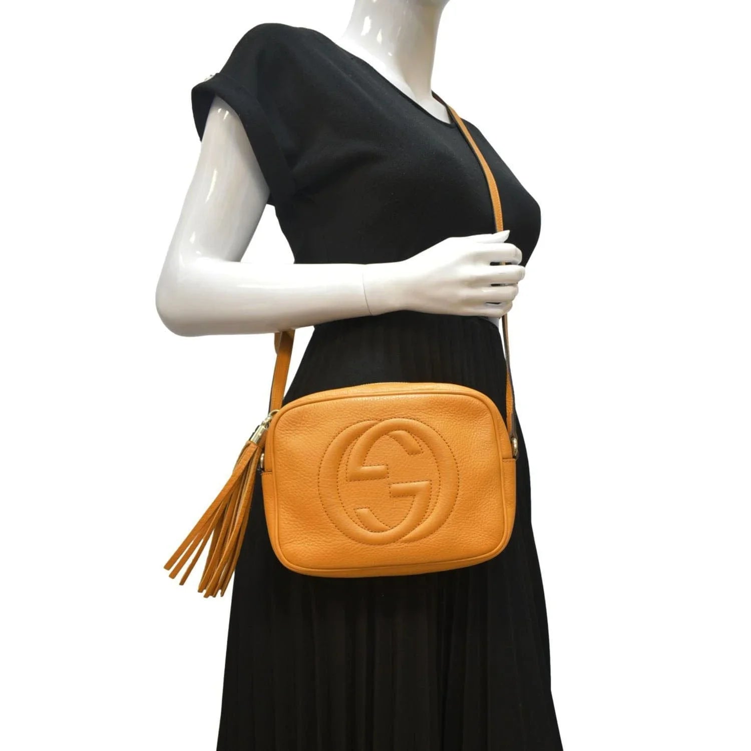 Camera Pre-owned GUCCI Orange 308364 Crossbody Leather Soho Disco Bag