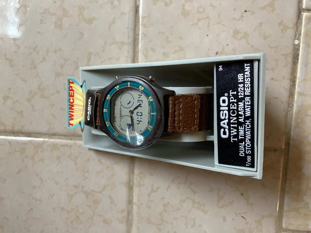 Rare Watch Twincept Vintage Analog Casio AQX-11 Digital