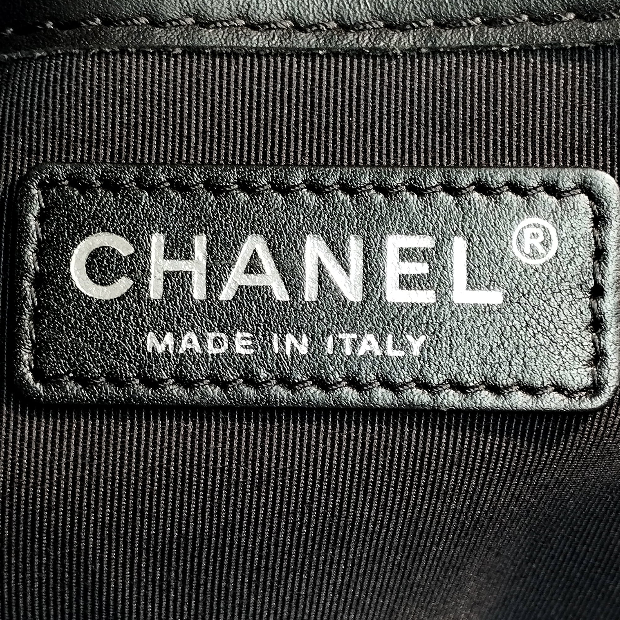 Patent Pre-Owned Black Leather Tote Authenticated Tote Bag Unisex Chanel (Good) Boy Reverso Shopping