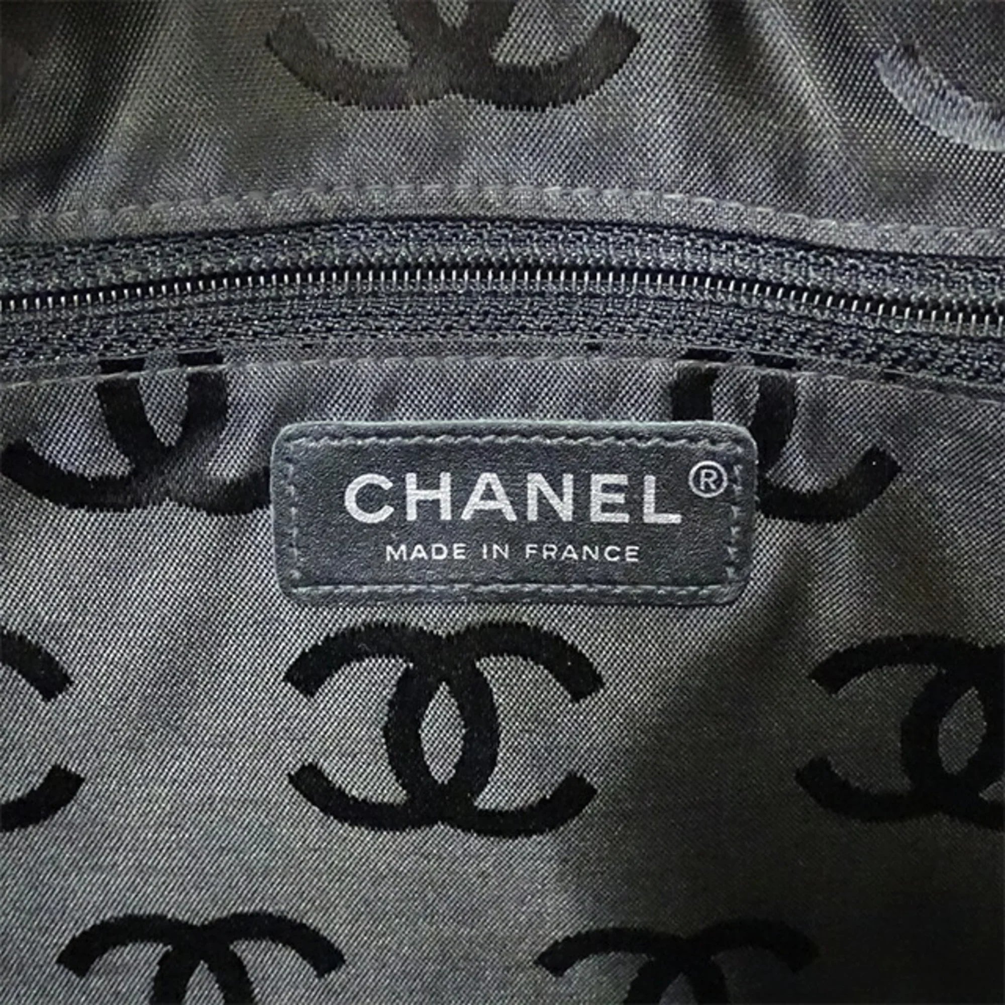 Lambskin Beige CHANEL Women's Handbag (Fair) Cambon Bag Pre-Owned Black