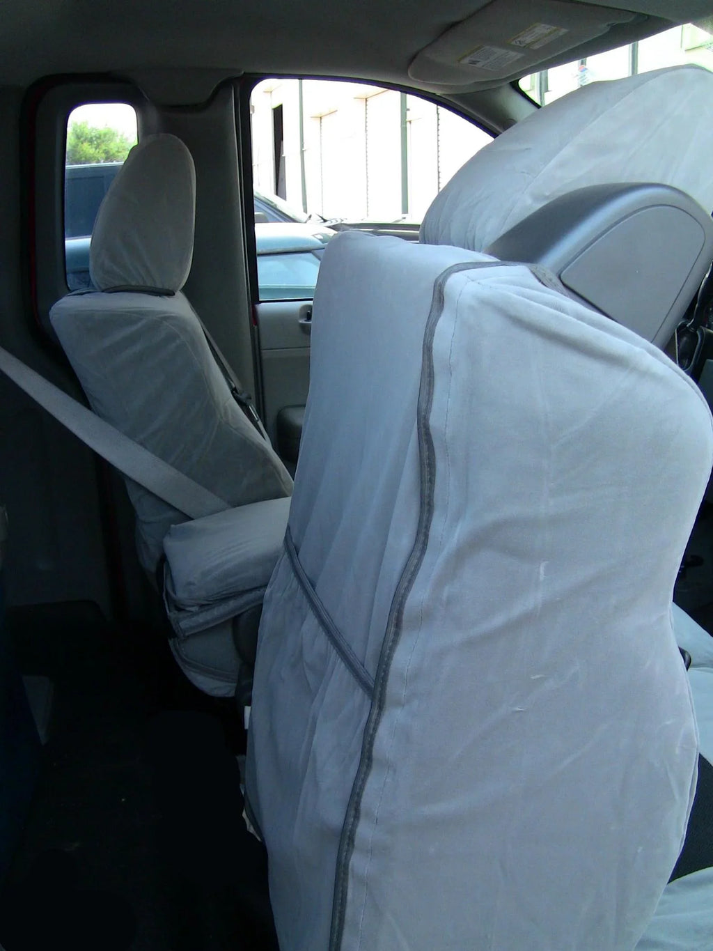 Two Adjustable Twill XLT Tone Black Super F150 Front Seat and Ford Gray Center Cab Headrests 40/20/40 Split Velour With F369 in Opening and Dark 2004-2008 Console