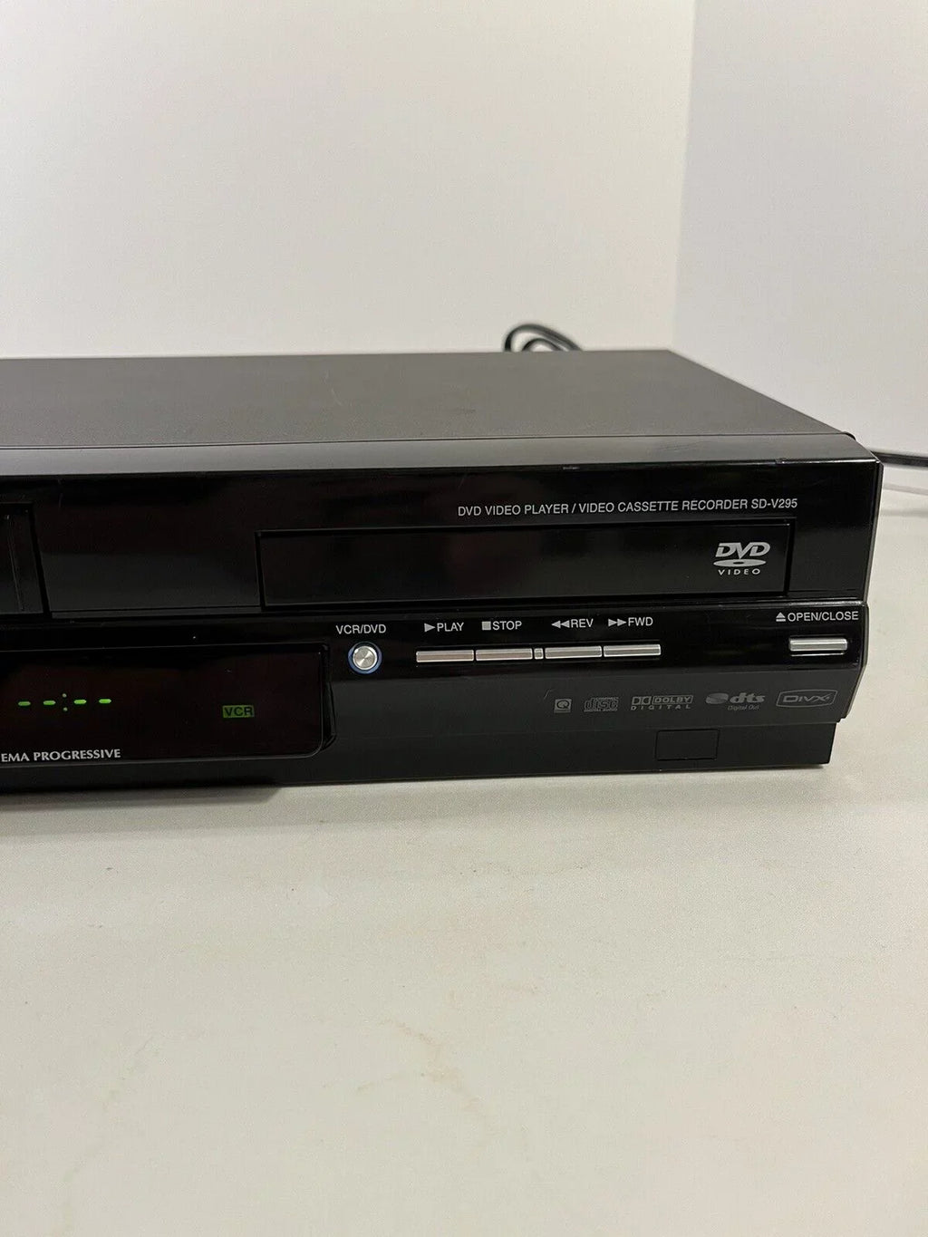DVD/VCR with Cables A/V SD-V295 Combo Manual Remote, Tunerless  and